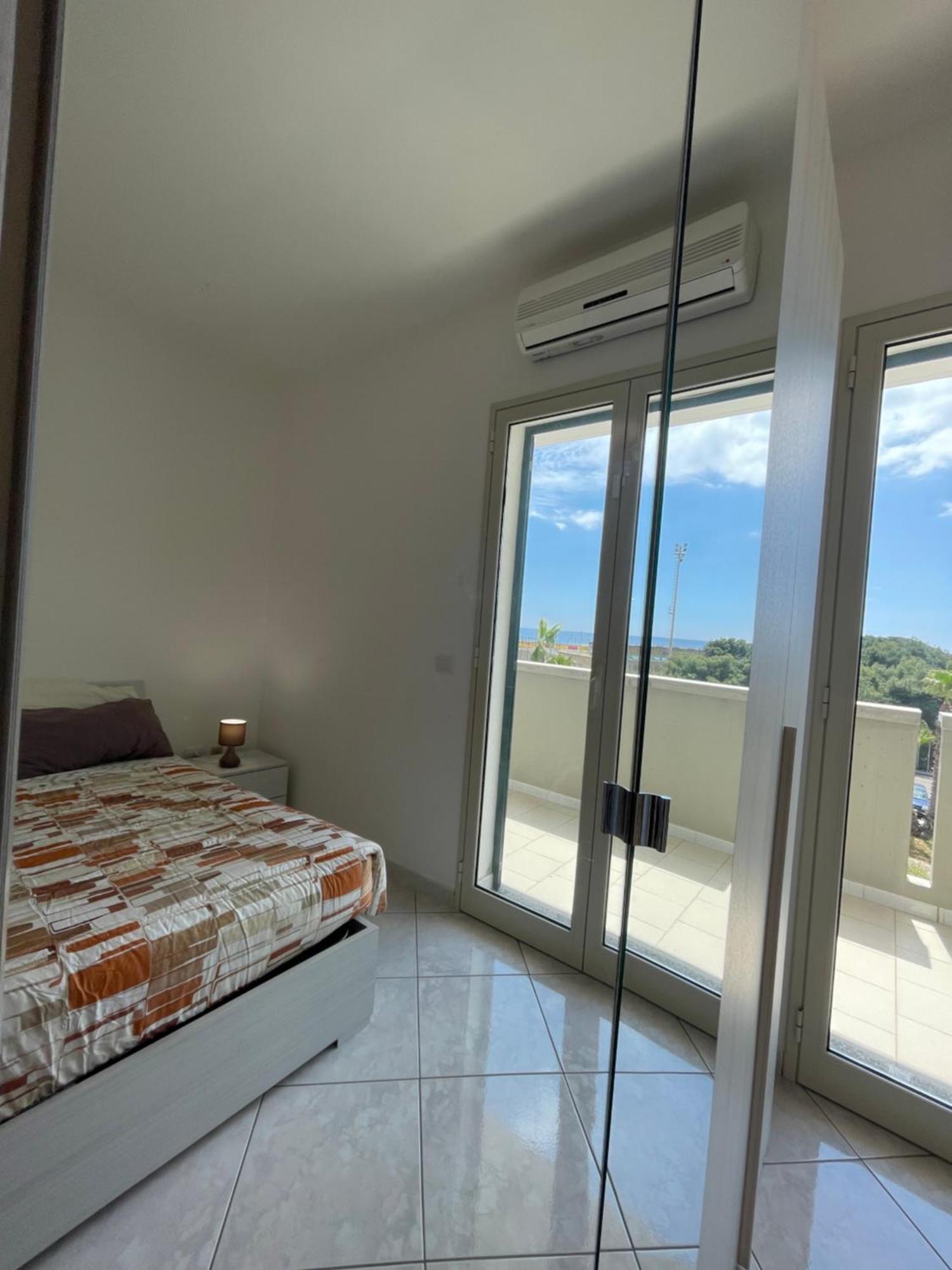 House Nereide, Lovely Apartment Sea View Gallipoli Eksteriør bilde